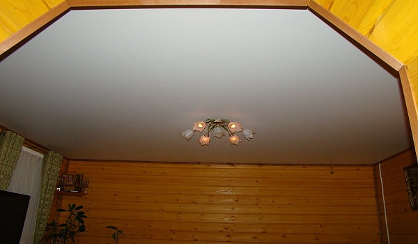 натяжной потолок для дома